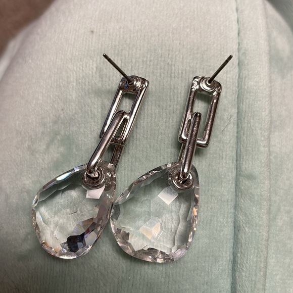 Swavorski crystal drop earrings - Picture 5 of 8